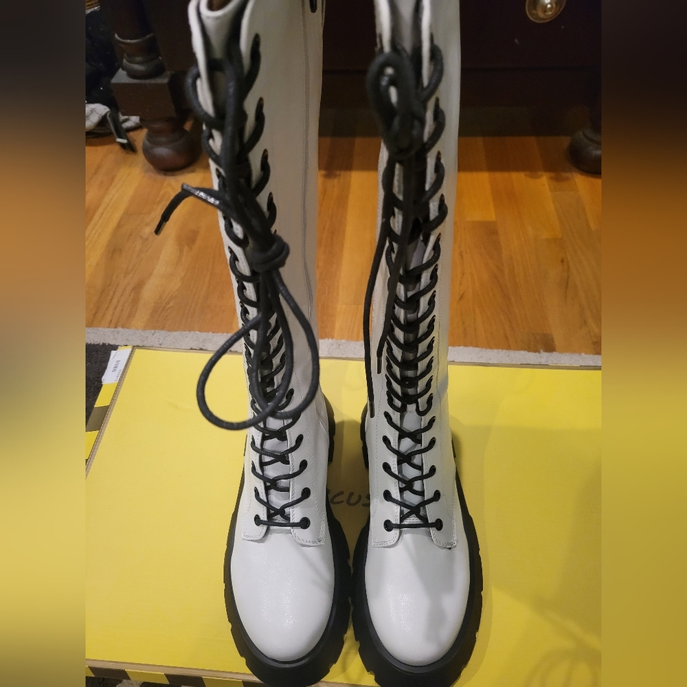 SAM EDELMAN CIRCUS "LILAH" WHITE LACE UP CHUNKY BOOTS NWT